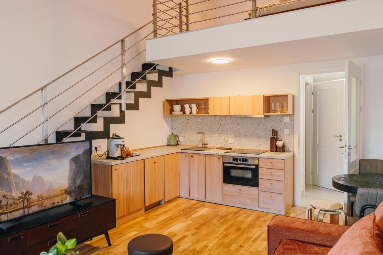 Modern Mezzanine Apt At Jecna St Praag Buitenkant foto