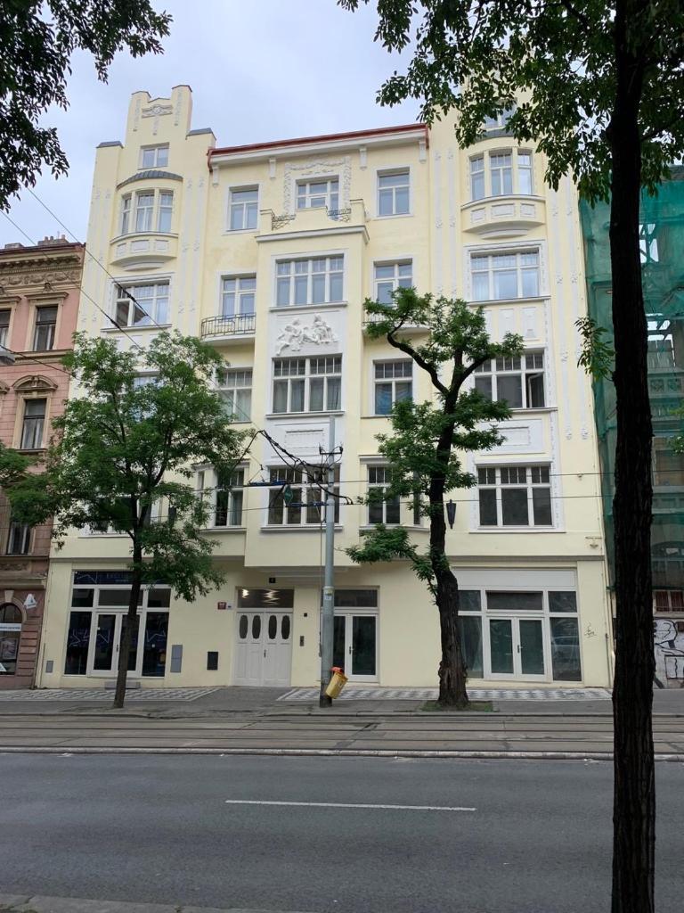 Modern Mezzanine Apt At Jecna St Praag Buitenkant foto